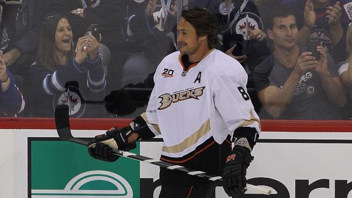 NAPOSLEDY! Selänne se loučil s Winnipegem, gól nedal, přesto byl za hvězdu