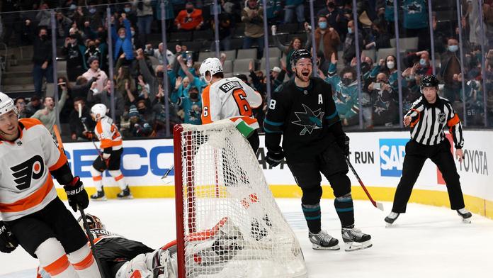 Florida deklasovala obhájce devíti góly. Zápas Sharks rozhodl Hertl