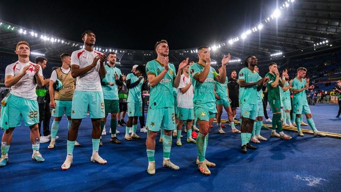Krásné gesto fotbalové Slavie. Obětem tragédie na FF UK věnuje milion korun