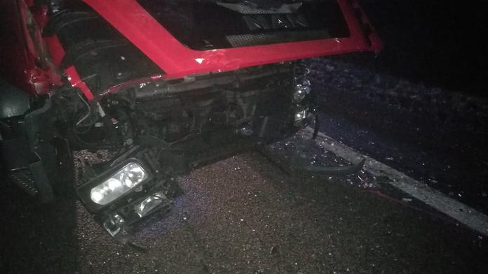 Smrtelná nehoda ucpala hlavní tah u Jičína, auta policie odkláněla!