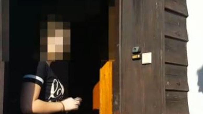 Případ dívky, která otěhotněla ve čtrnácti. Rodina má z dítěte radost!