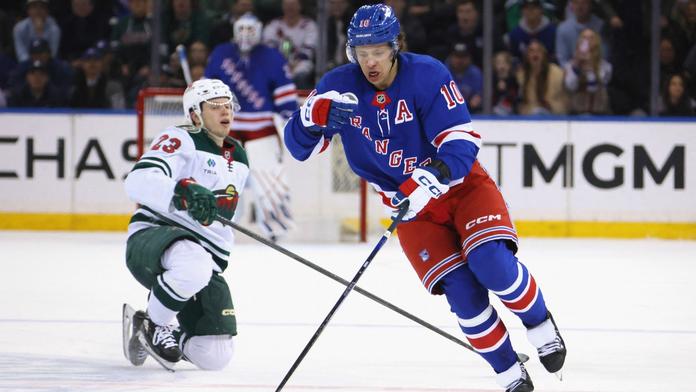 Hvězdný Rus Panarin v NHL mění adresu. Rangers za něj dostali minimum