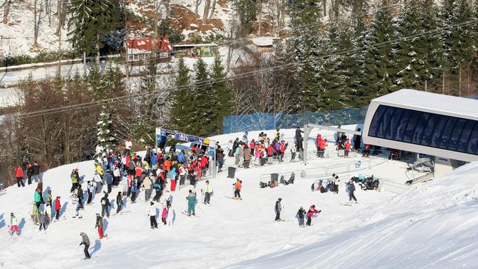 Kvůli poruše na vleku nemohli lyžovat. Skiareál jim odmítl vrátit peníze