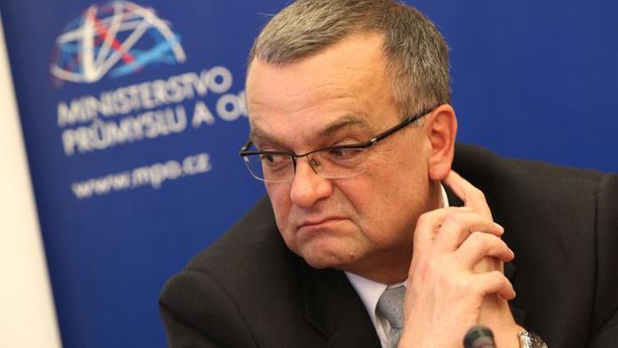 Daňový balíček ještě nemá vyhráno, varuje náměstek ministra financí
