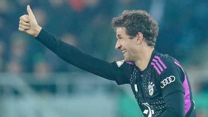 Hvězdný hráč Bayernu se plácl přes kapsu, koupil své manželce letadlo