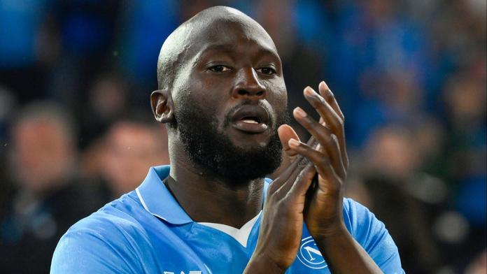 Rána pro Neapol. Lukaku se vážně zranil, hledá se nový útočník