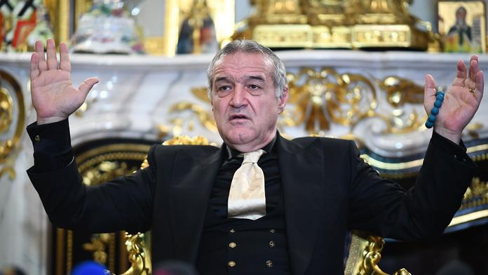 Očkovaní hráči si u mě nezahrají, říká rezolutně kontroverzní Rumun Becali