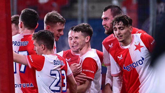 Slavící fotbalisté Slavie