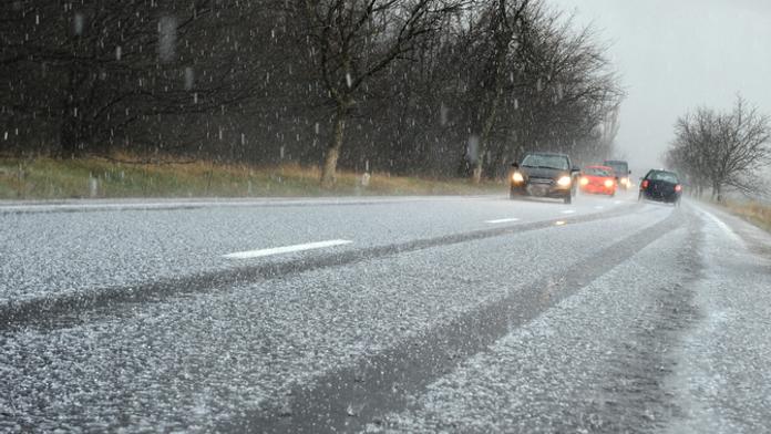Dejte pozor na náledí a namrzající déšť, varují meteorologové
