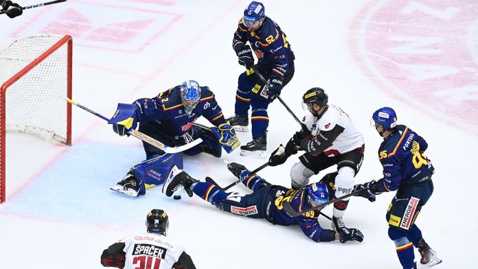 47 gólů v prvním extraligovém kole atakovalo rekord, Třinec s Dynamem svůj dorovnaly