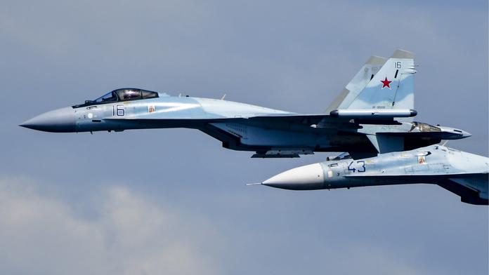 Ruský pilot omylem sestřelil stíhačku za miliardu, hrozí mu sedm let vězení