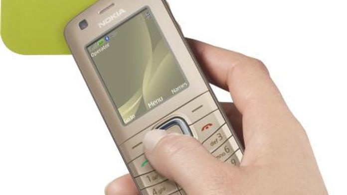 Nokia ukázala první ze svých mobilů - peněženek