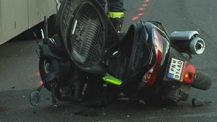 PÁTRÁNÍ: srazil motorkářku a ujel