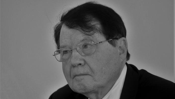 Zemřel významný vědec a nositel Nobelovy ceny. Spoluobjevil virus HIV