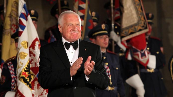 Prezident naposledy rozdal vyznamenání. Ocenil i Špotákovou