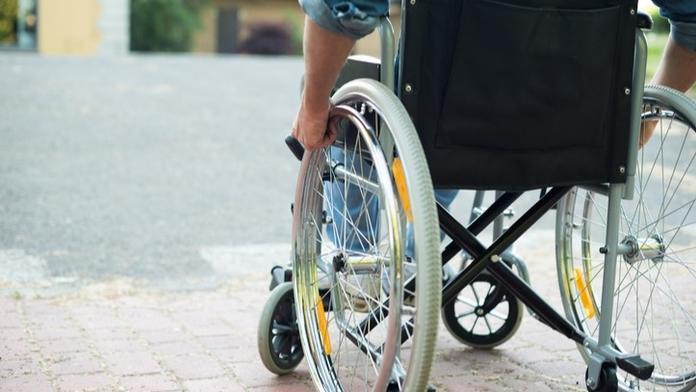 V Česku klesá počet invalidů. Stát na nich chce šetřit, zlobí se úřednice