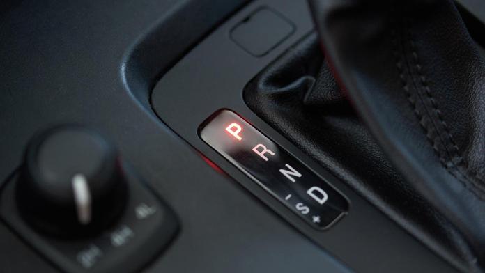 Auto s automatem: Víte, jaký ze 4 druhů převodovek vybrat?