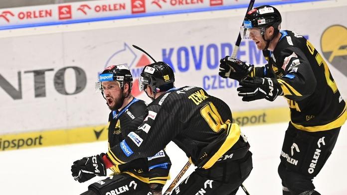 Litvínov porazil Spartu a vyhrál podeváté v řadě. Plzeň je poslední