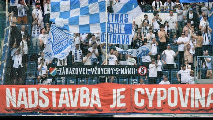 Chachaři svlékli hráče Baníku z dresů. Kapka přetekla, ví opora