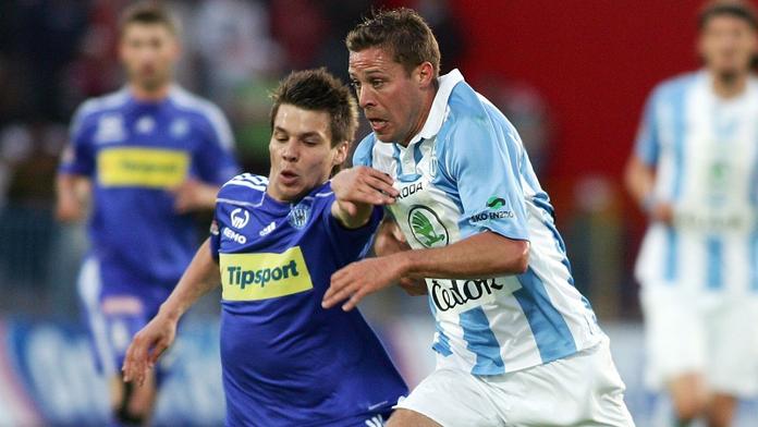 Fotbalovou Plzeň posílí obránce Radek Šírl