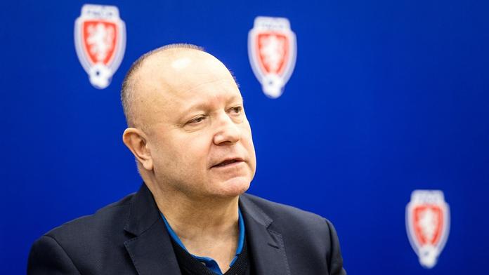 Vypukla bitva o post předsedy FAČR. Fousek už má prvního soupeře