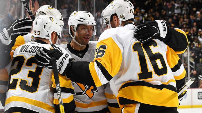 Pittsburgh natáhl sérii a dal šest gólů Tampě! Columbus se chytil