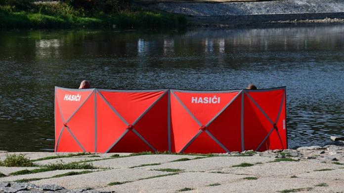 Tragédie pod zámkem u Prahy. V Berounce našli lidské tělo