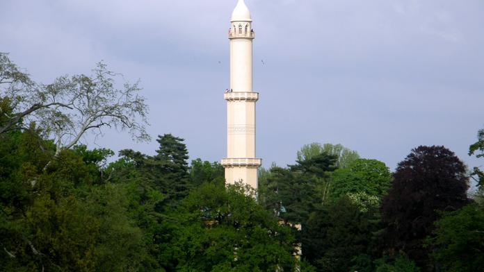 Místostarostovi vadí minaret v Lednici. Památku by boural