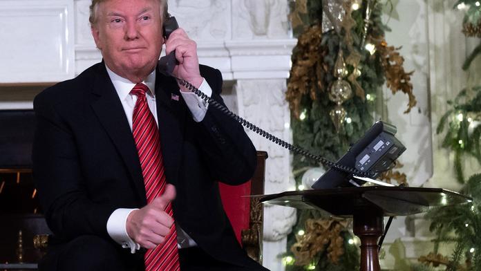 Trump jede do Anglie: Meghan je drzá, Mayová brexit nezvládla!
