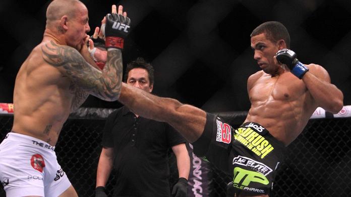 Kdo vypálí víc low kicků? Gaethje a Barboza hvězdami dnešního UFC