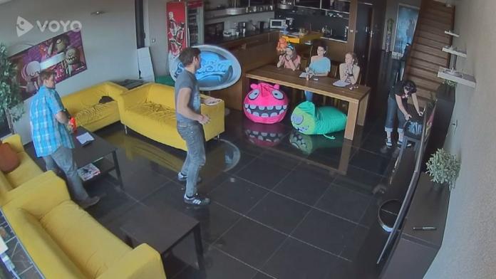 Drsné foto: Děvčátku (11) po piercingu uhnilo ucho, o kus přišla!