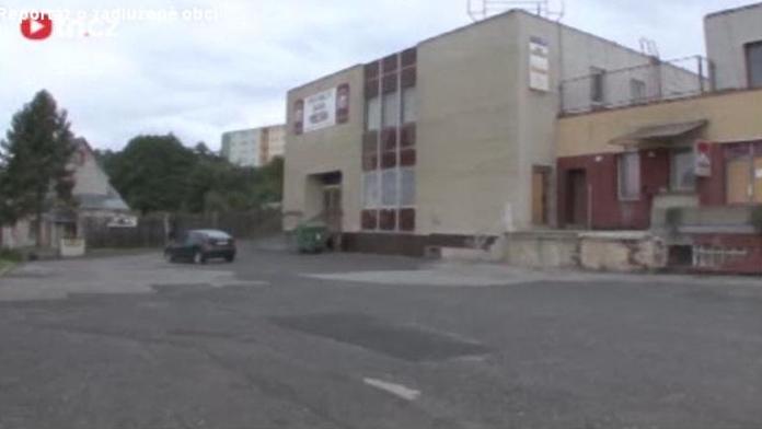 Zadluženému Chlumci pomohlo ministerstvo. Z nejhoršího je venku