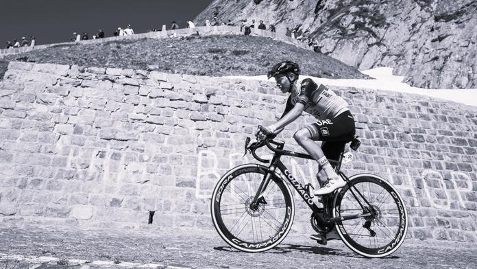 Cyklistický svět zasáhla tragédie. Pogačarův bývalý kolega zemřel po vážné infekci