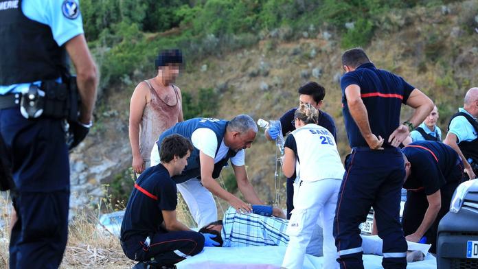 Čecha na Korsice postřelili harpunou při potyčce s muslimy