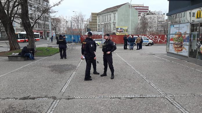 Hádka v Praze skončila pobodáním! Podezřelého muže policie zadržela