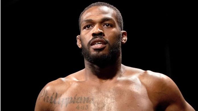 Jon Jones přišel o titul! O pás nyní Johnson a Cormier na UFC 187