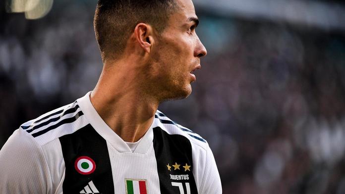 Ronaldovi teče do bot! Americká policie si vyžádala zásadní důkaz