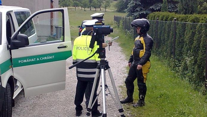 RAZIE na motorkáře: 150 zkontrolovaných