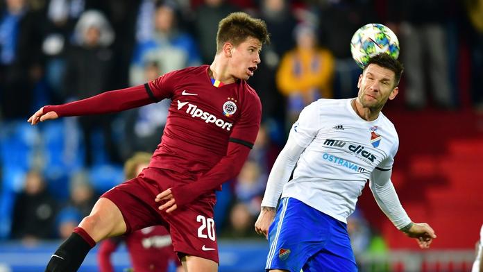 Nejdřív minuta ticha, poté 90 minut bez gólu. Baník remizoval se Spartou