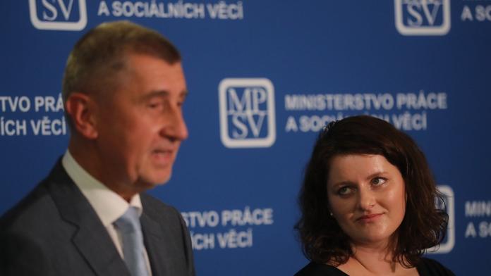 Spor o proplácení nemocenské: ANO se cuká, ČSSD trvá na svém