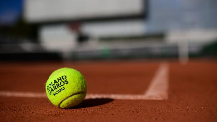Djokovič souhlasí s Nadalem, míčky na French Open jsou moc těžké