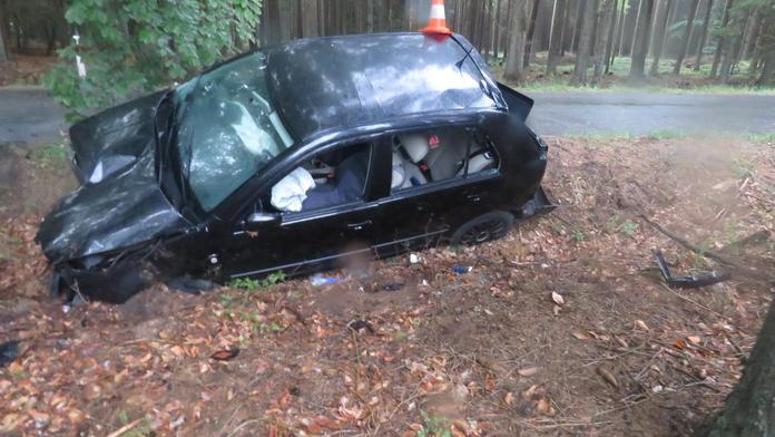 Muž záhadně zmizel na cestě ke kamarádovi, v lese našli jen jeho auto