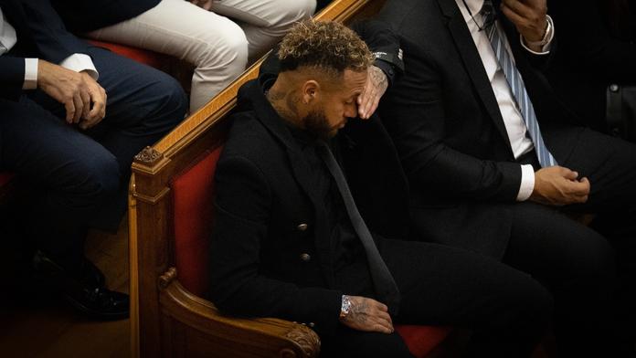 Neymar si může oddechnout. Soud ho zprostil všech obvinění