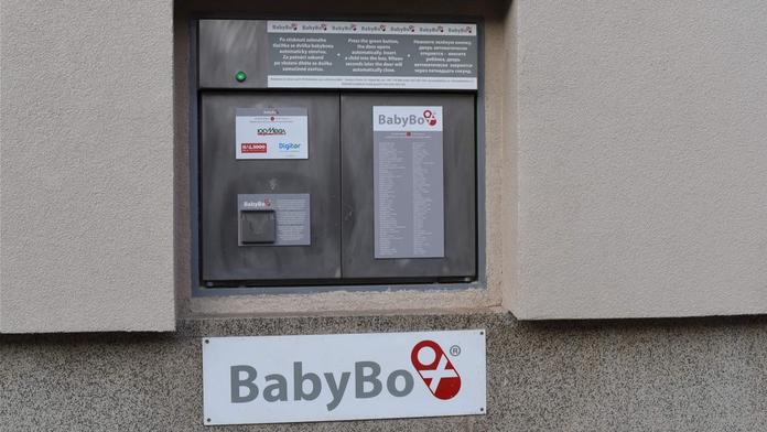 V pražském babyboxu našli miminko. V dopisu rodiče vysvětlili, proč ho tam nechali