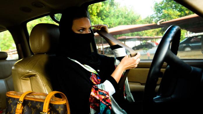 Zlomový okamžik: Ženy v Saudské Arábii budou moci řídit auto