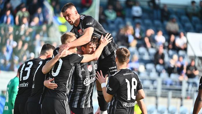 Velká změna u fotbalistů Dynama. Klub mění datum založení, bude třetí nejstarší