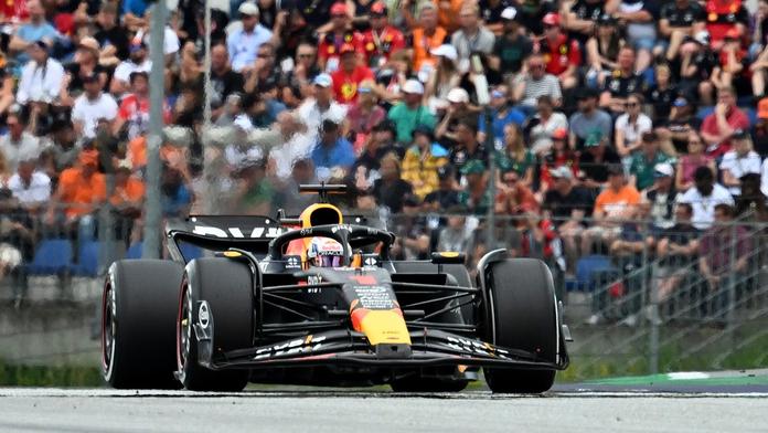 Verstappen stvrdil dominanci Red Bullu. Jeho tým ovládl Pohár konstruktérů