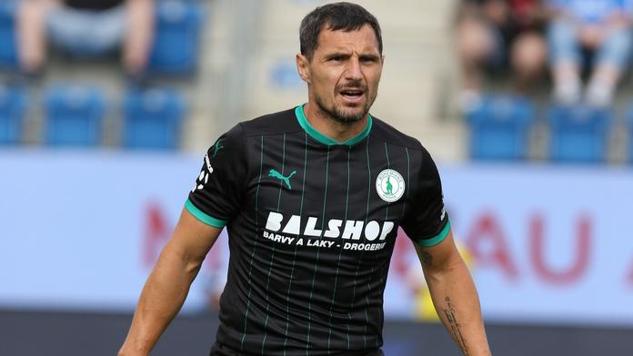 Loučení legendy ve stylu. Jindřišek se trefil a je nejstarším střelcem ligy