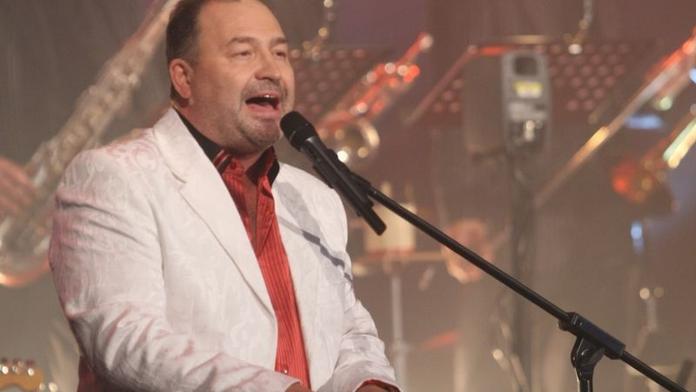 Michal David slaví 60. Na koncert si pozval Leoše Mareše i Vondráčkovou