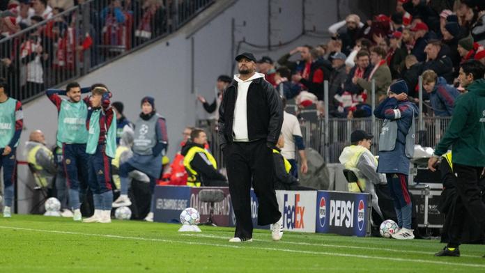 Strach o trenéra Bayernu. Kompany po tréninku zkolaboval, v akci byl i vrtulník